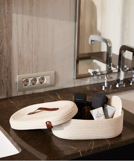 سلة ملونة 16×30×9 سم مع غطاء كريمي