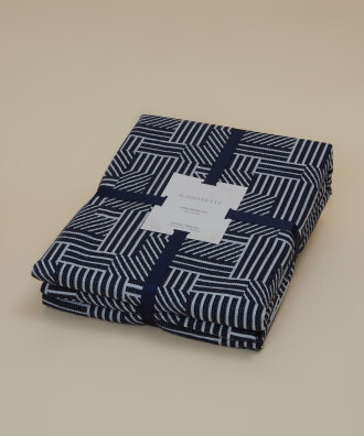 Jakarlı Geometric Desenli Yatak Örtüsü Seti 
Lacivert - 2