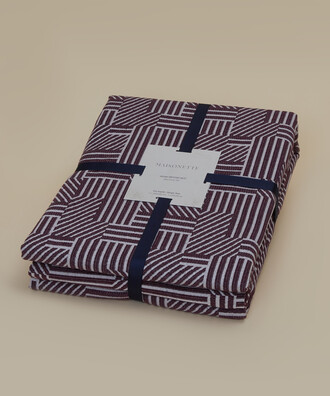 Jakarlı Geometric Desenli Yatak Örtüsü Seti 
Mürdüm - 1