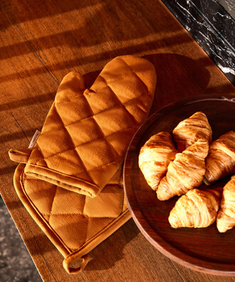 DENIM COLLECTION 2-PIECE KITCHEN SET 20X20/19X30
MUSTARD