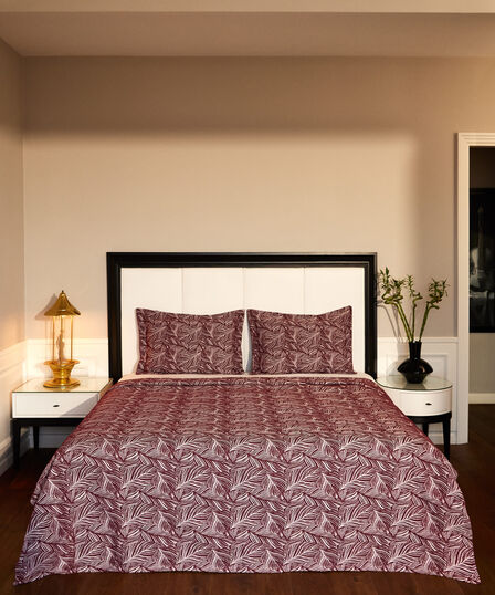 Jacquard Leaf Patterned Bedspread Set Burgundy