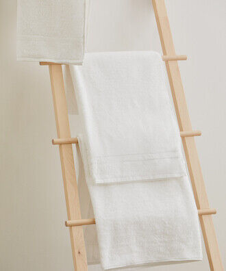 HOTEL COLLECTION - 18