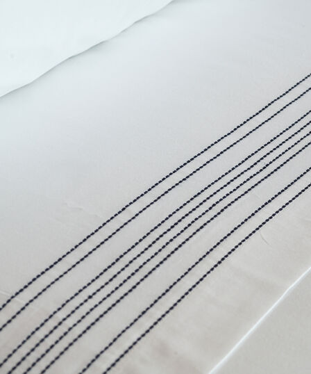 SUBTLE STITCH DUVET COVER SET - 8