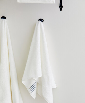 SUBTLE STITCH TOWEL - 8