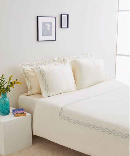 VENICE BEDSIDE SET - 4